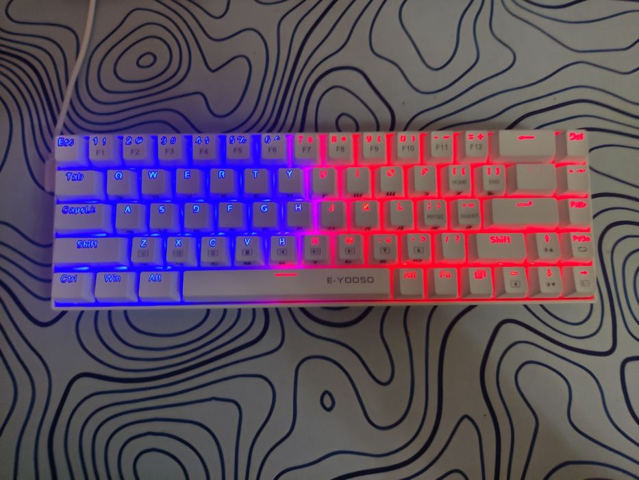 Игравой механический клавиатура