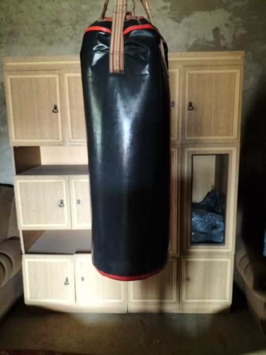 Груша боксёрская в отличном состоянии