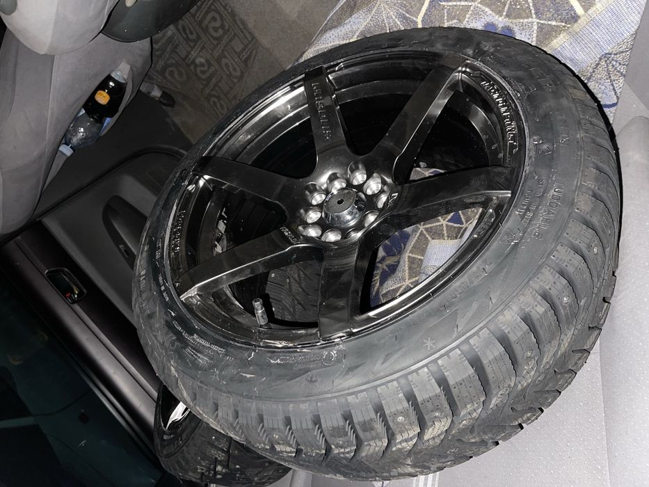 Продам диски с резиной