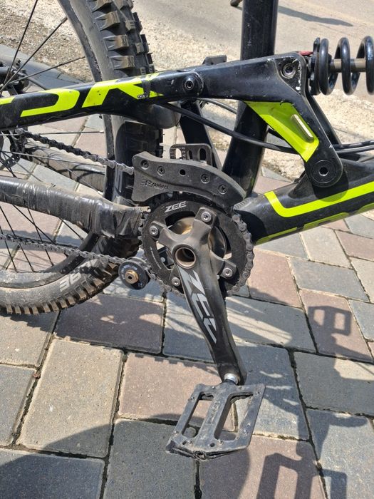 Specialized status2 2012 downhil, freeride.