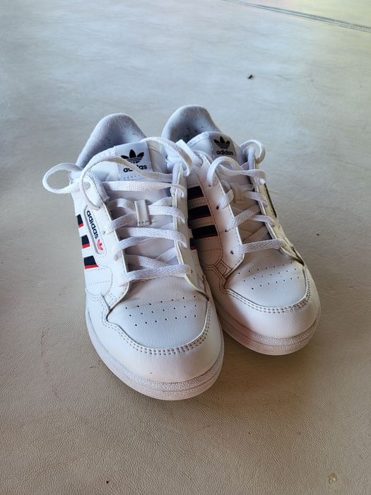 Маратонки adidas 35 номер