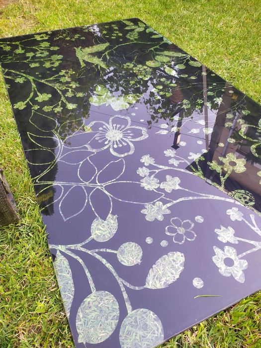 Уникат ! Маса ковано желязо + плот закалено рисувано стъкло .