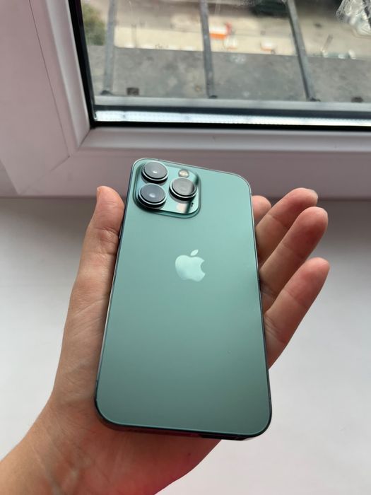 Продам Iphone 13 pro