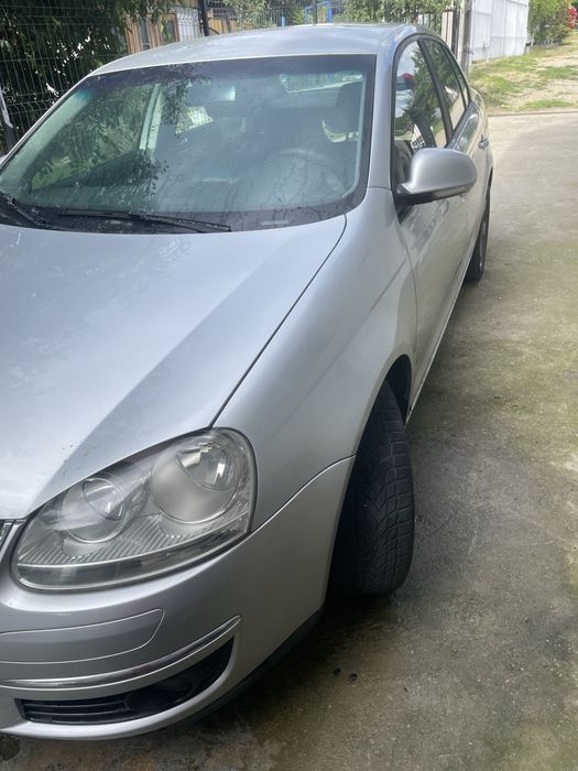 Dezmembrez vw jetta golf 1.9 bxe