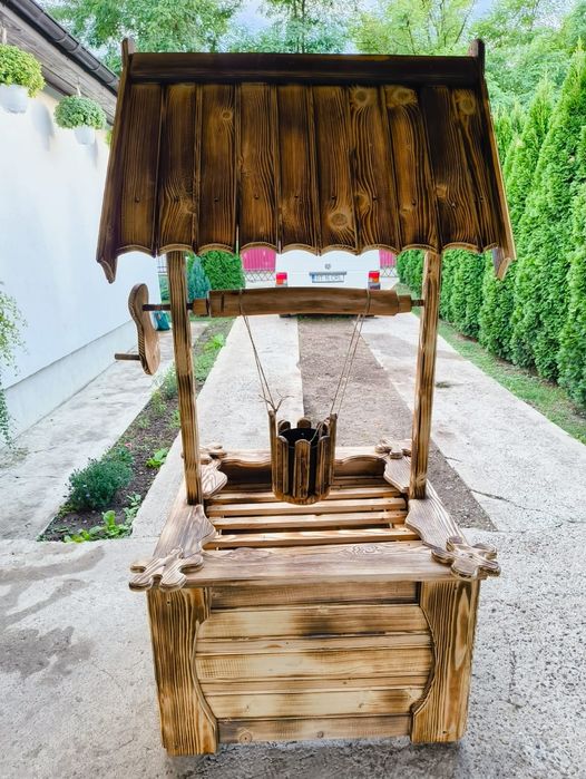 Fântână rustică / suport flori...
