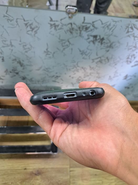 Vivo y31 4 128 kafolati bilan