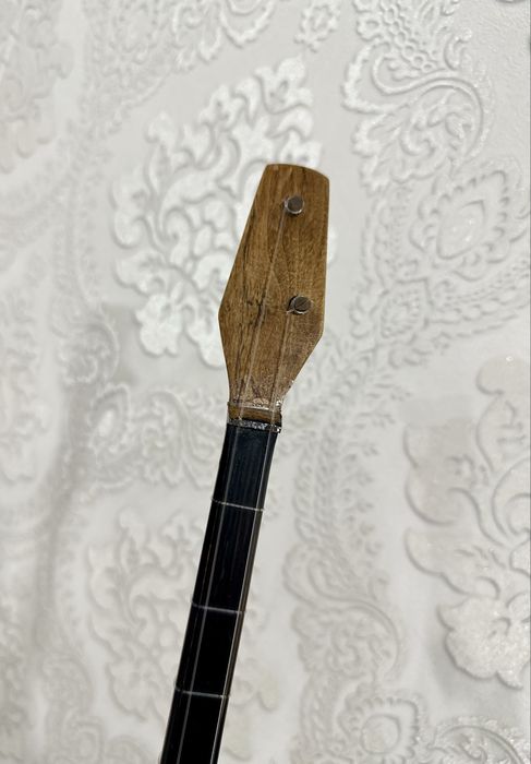 Продам Домбыра размер 44