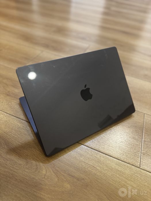 MacBook pro M4 16/512