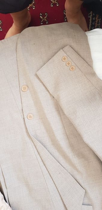 Эркаклар костюм шими сотилади