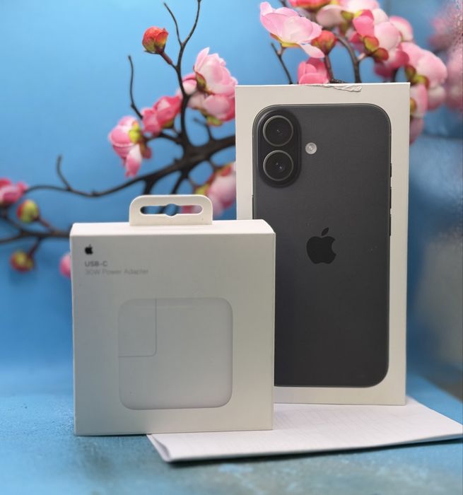НОВ!!! Apple iPhone 17, 256GB, 5G, Black + подарък оригинално зарядно Apple