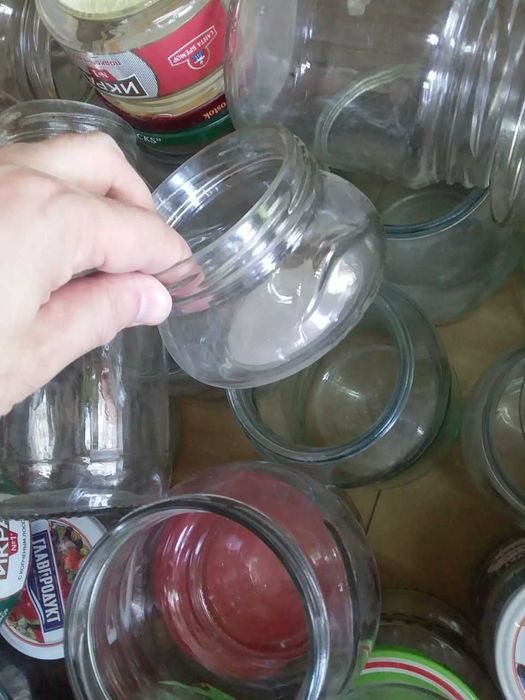 Продаю банки разные все оптом