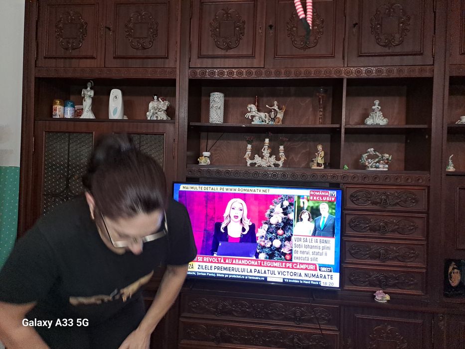 Mobila vintage din lemn masiv