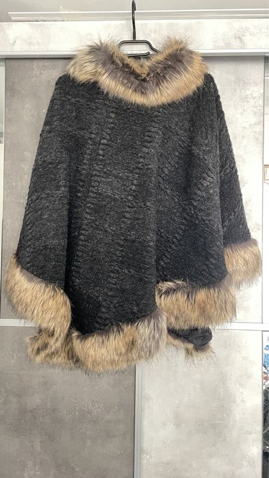 Пончо Италия от вълна