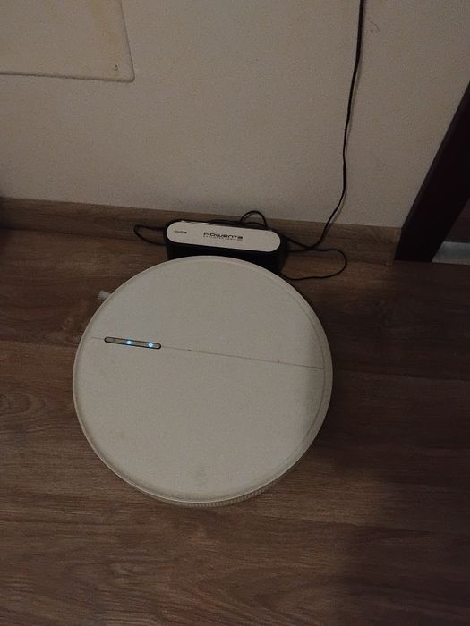 De vânzare aspirator robot Rowenta seria 60