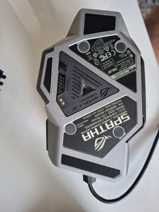 Mouse Asus Rog Spatha