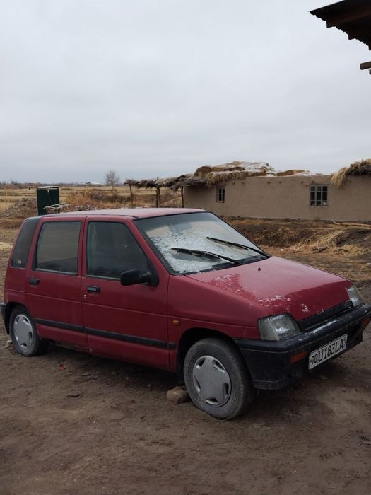 Tiko mashina sotiladi