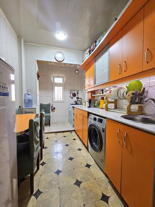 Метро Чиланзар Трёхкомнатная Ц квартал с мебелью