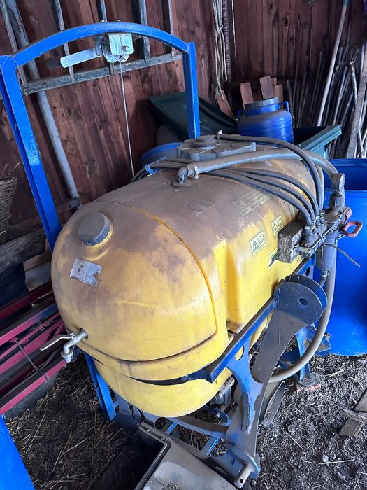 Instalatie de ierbicidat 300 litri