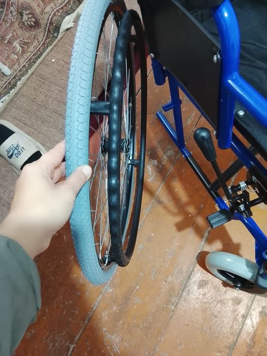 продается новая инвалидная коляска!