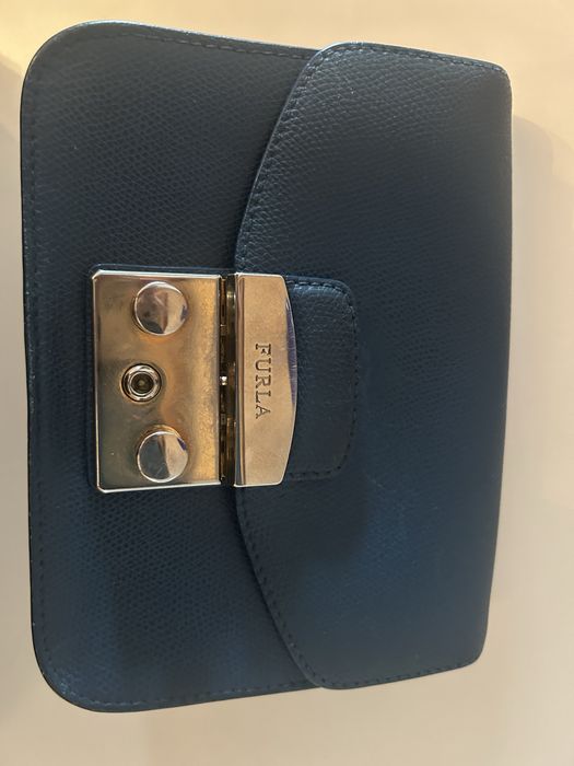 Продается женская сумка Furla