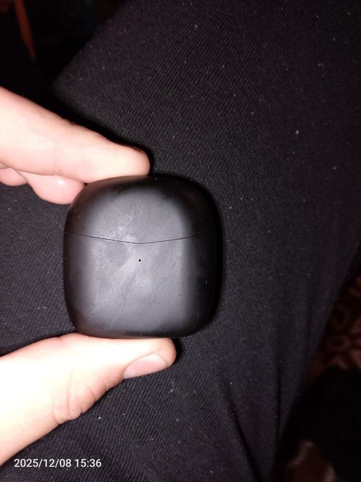 Vând căști wireless semi-in-ear Bluetooth 5.3