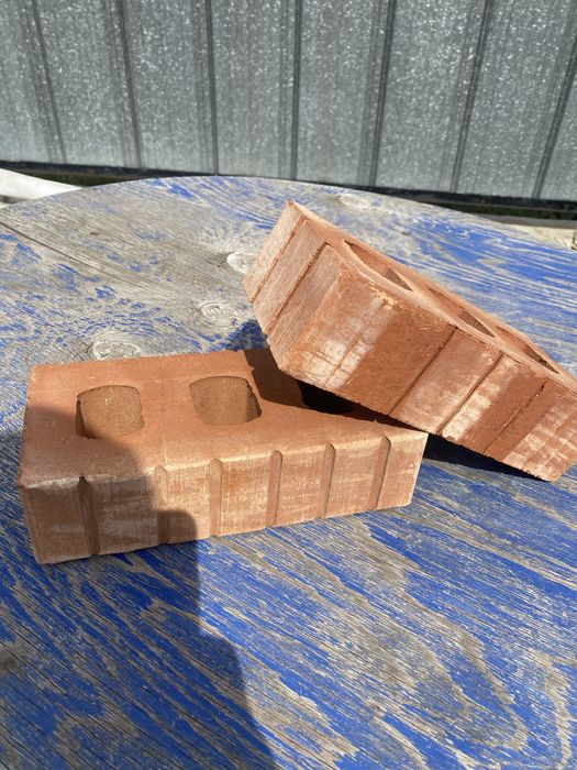 Кирпич красный одинарный облицовочный