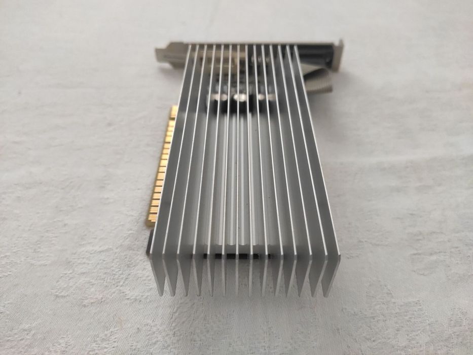 Видео карта GeForce GT520 1GB ddr3