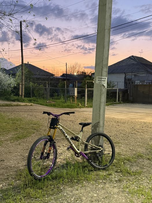 GUNS N ROSES ( двух подвес )