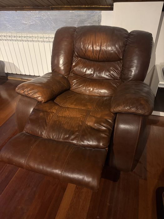 Кресло от естествена кожа с релакс механизъм