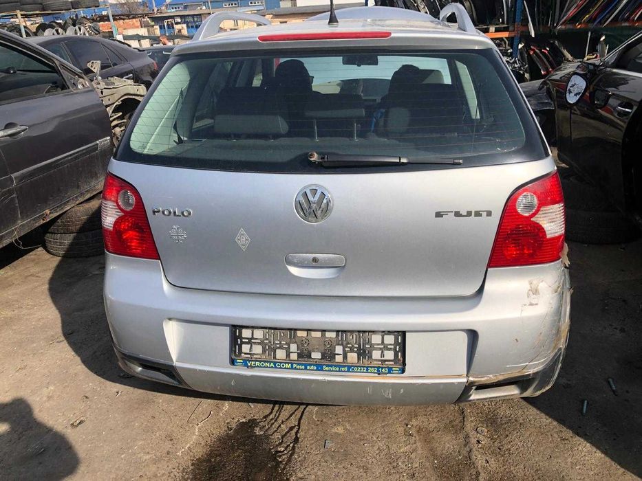 Dezmembram Volkswagen Polo 9N