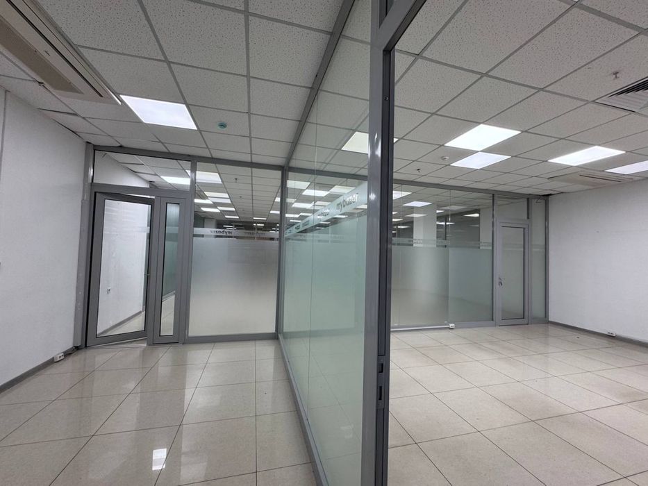 Аренда офис в Центре 24/7 Сквер Вестминистр метро Амир Темур