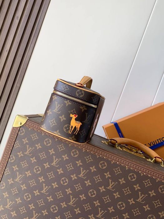 Geanta Louis Vuitton Nice (pentru machiaj)