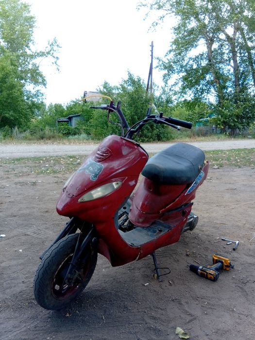 Продам скутер 80 куб