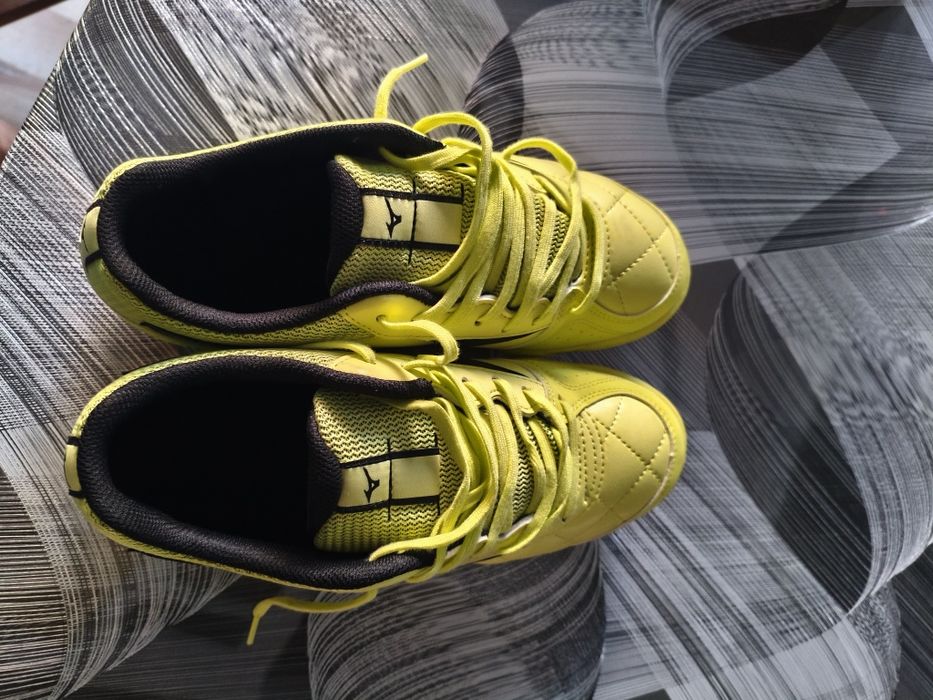 Mizuno обувки, стоножки