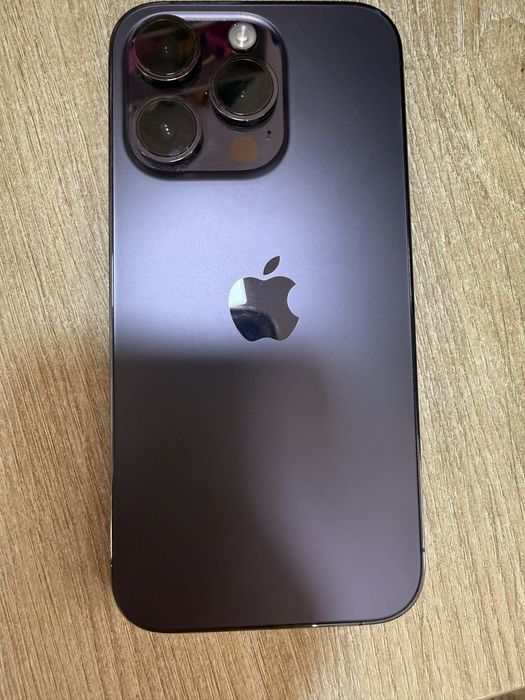 Iphone 14 pro purple