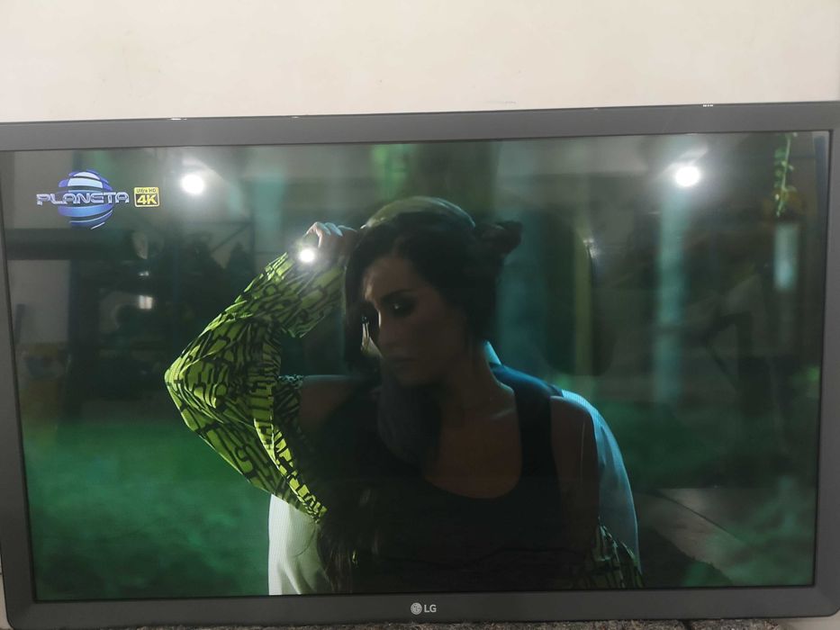 Телевизор и саундбар - LG 28 inch / smart / сет 4