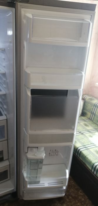 LG GS5162PVLV комбиниран хладилник-фризер Side bY Side