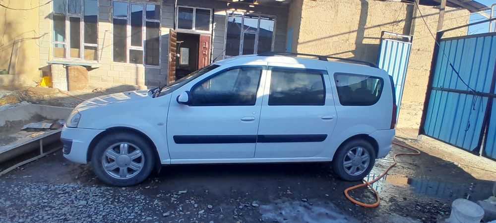 Ваз, Лада ларгус 2013