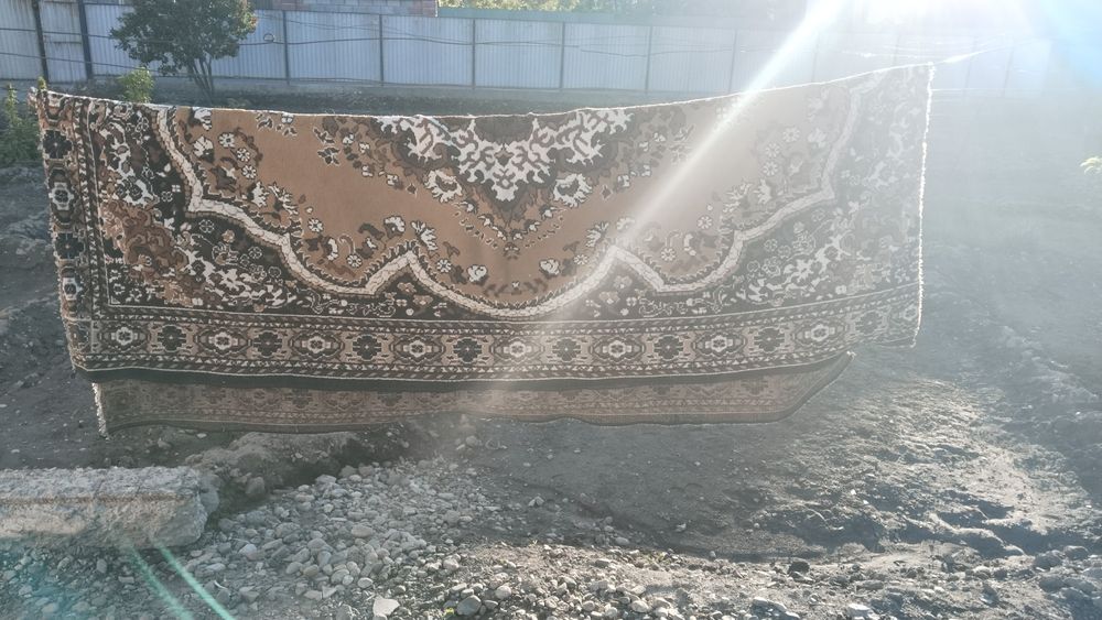 Продам ковёр чистые