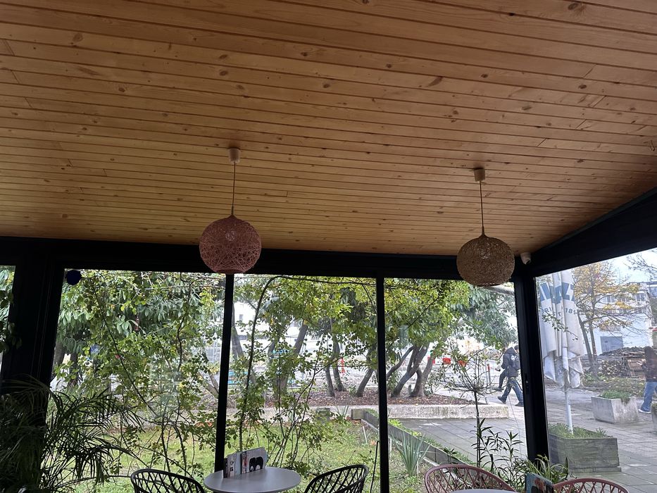 Дървен навес с плъзгаща немска дограма