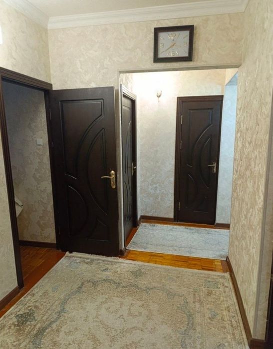 Продается квартира Юнусабад 19кв 4/4/5