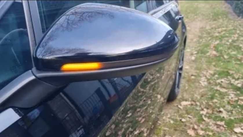 Динамични (бягащи) мигачи за огледалата за VW Golf Голф