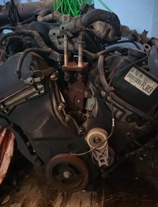 Запчасти Мазда Трибут