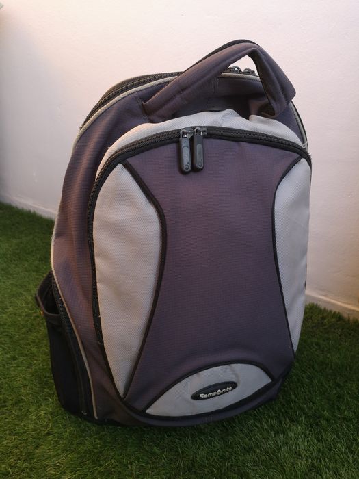 Rucsac Samsonite pt calatorie/laptop/drumeție, 25L, cu buzunare, gri/negru