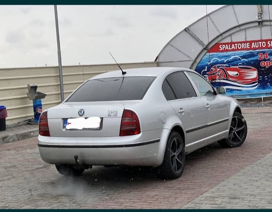 Vând skoda superb 2004 automata