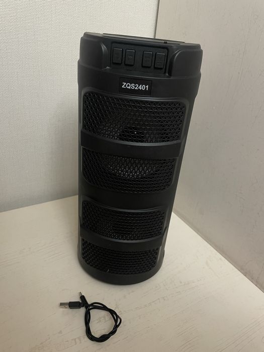 Мощная Bluetooth колонка Sing-e ZQS2401 с RGB подсветкой (Новая)