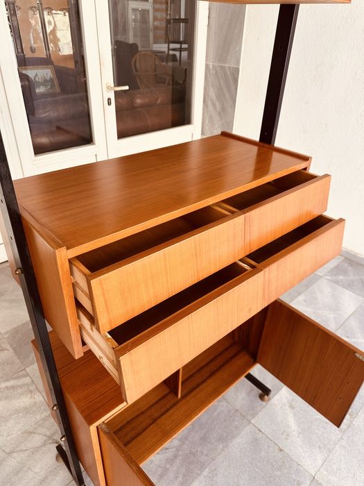 Италианска модулна винтидж етажерка/секция от 60-те