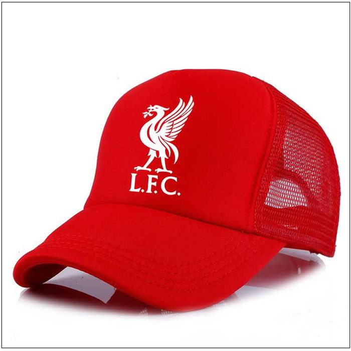 ЛИВЪРПУЛ LIVERPOOL и БАЙЕРН BAYERN шапки -3 цвята. Универсален размер.