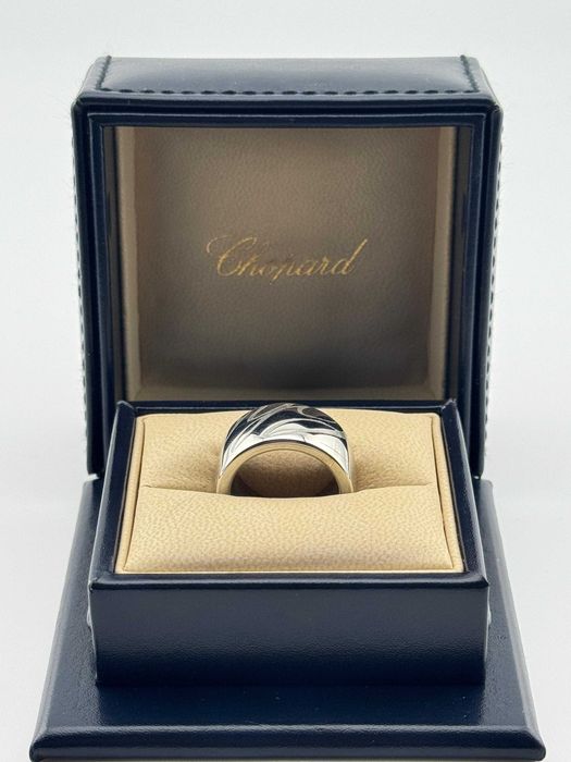 Кольцо Chopard  Chopardissimo