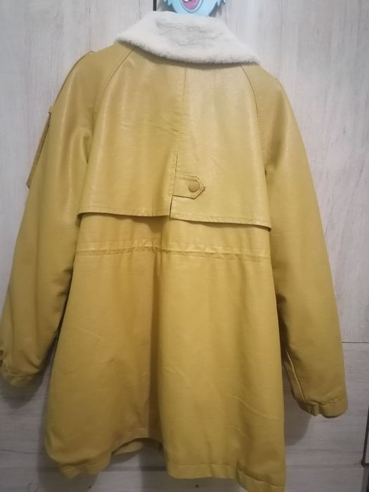 Тёплая курточка для девочек